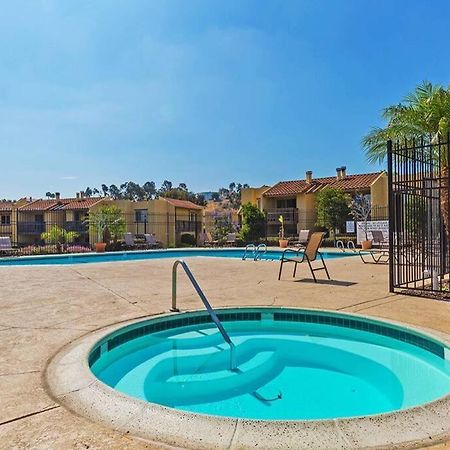 Departamento Completo En San Diego Hablamos Espanol Bagian luar foto